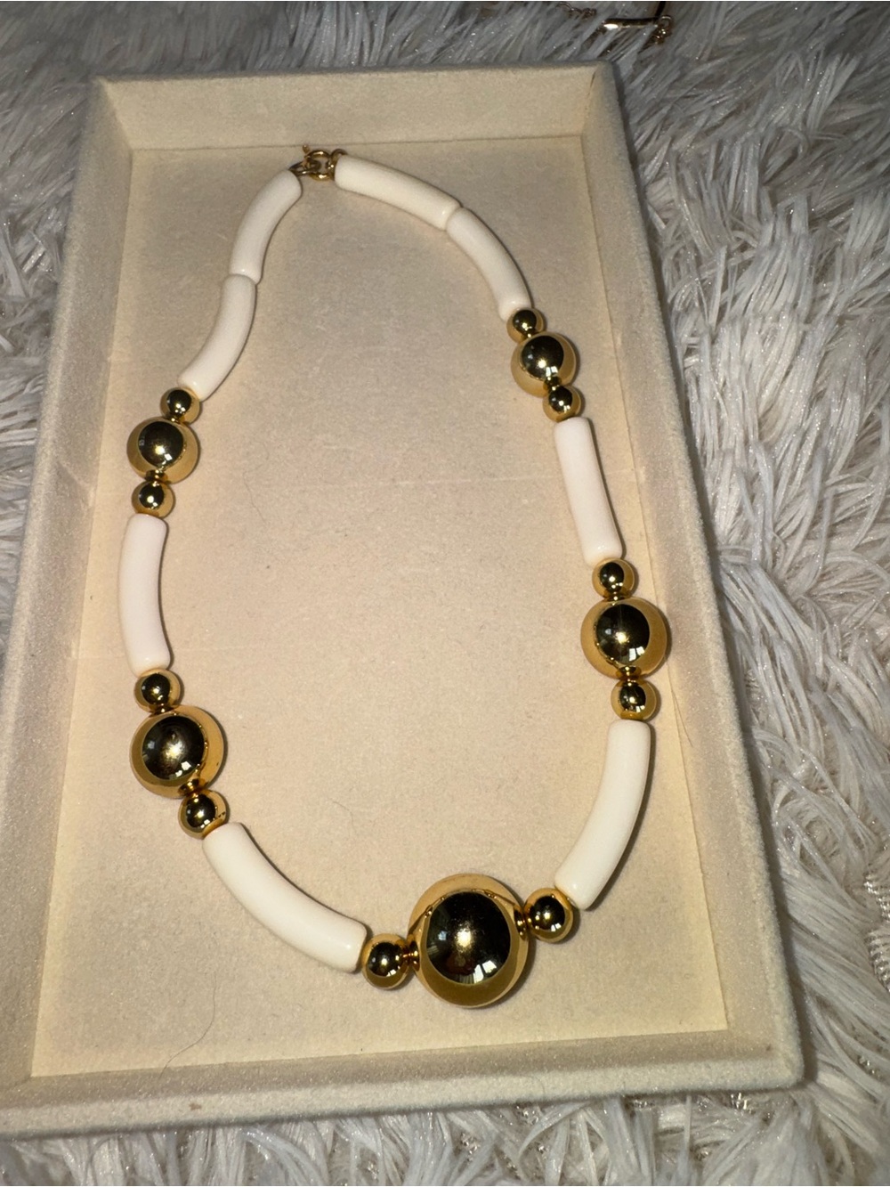 VTG Gold and Cream Tube Bead Statement Necklace - Picture 6 of 6